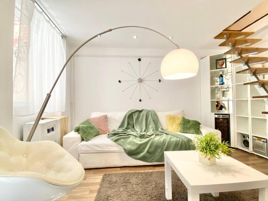 Stay Cool! Apartment With Sauna And Private Garden 布达佩斯 外观 照片