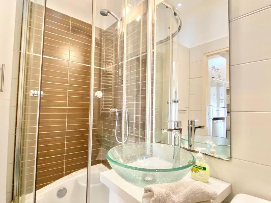 Stay Cool! Apartment With Sauna And Private Garden 布达佩斯 外观 照片